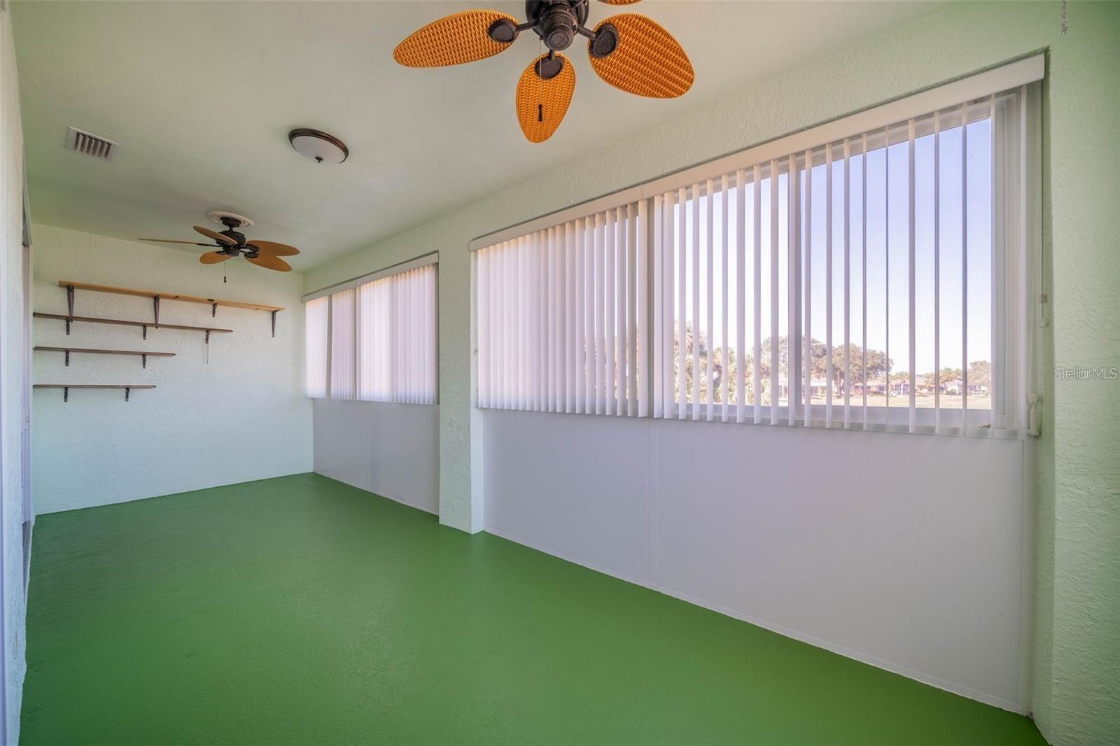 SUN CITY CENTER UNIT 264 PH - Residential