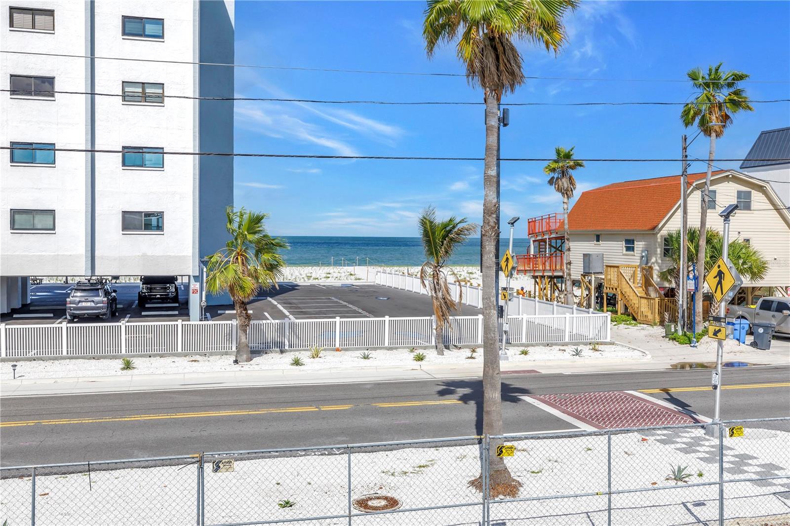 HARBOR HOUSE CONDOS - Residential