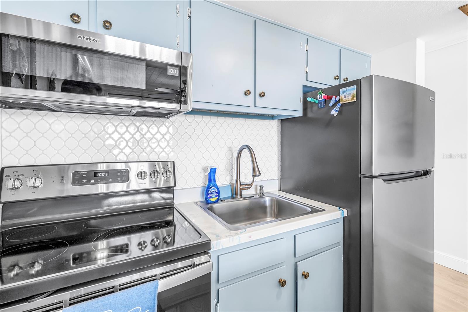 HARBOR HOUSE CONDOS - Residential