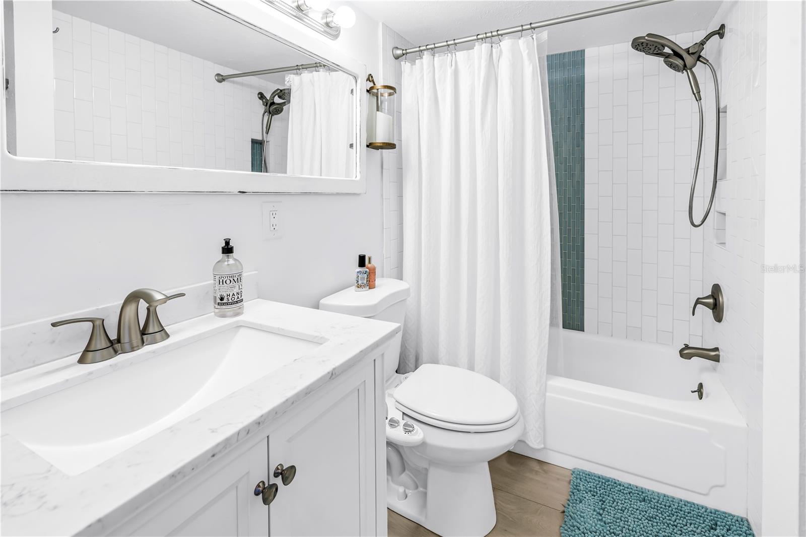 HARBOR HOUSE CONDOS - Residential