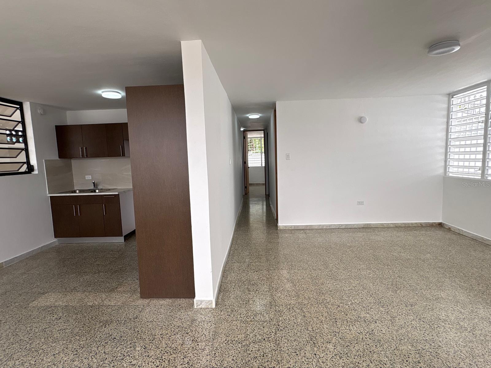 JARDINES DE COUNTRY CLUB - Residential
