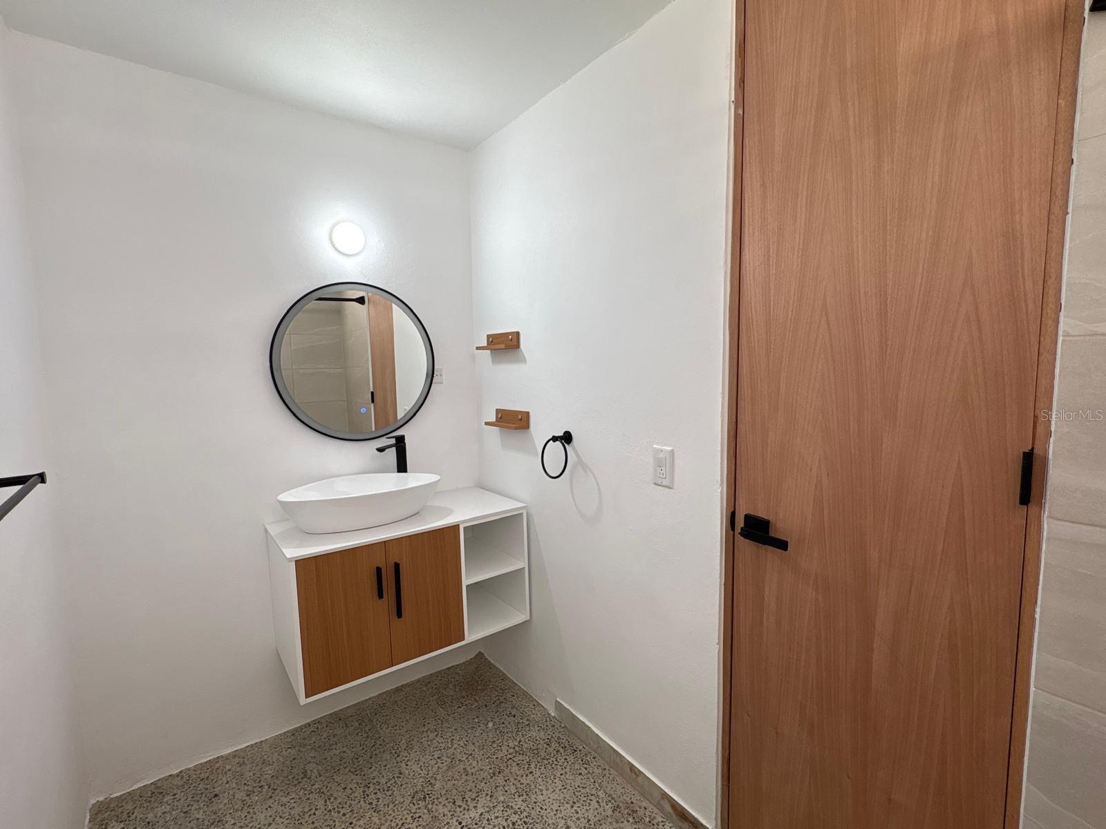 JARDINES DE COUNTRY CLUB - Residential