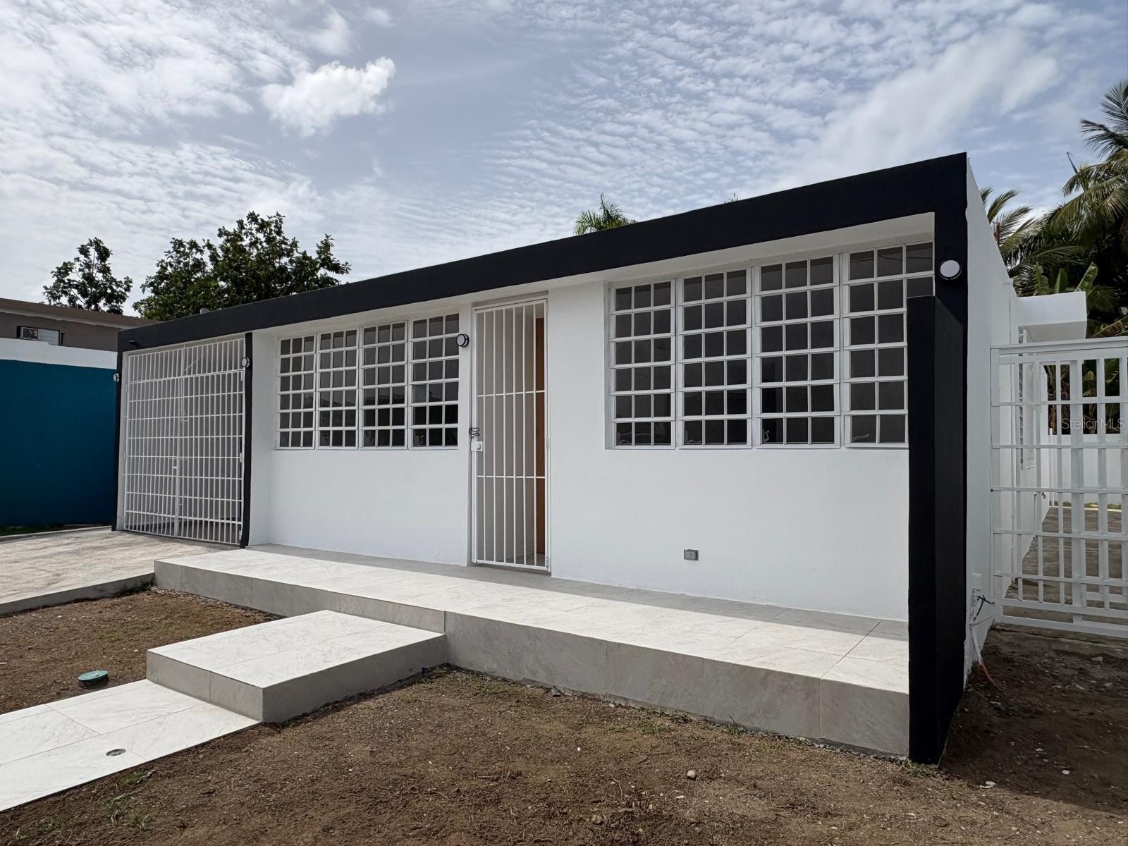 JARDINES DE COUNTRY CLUB - Residential