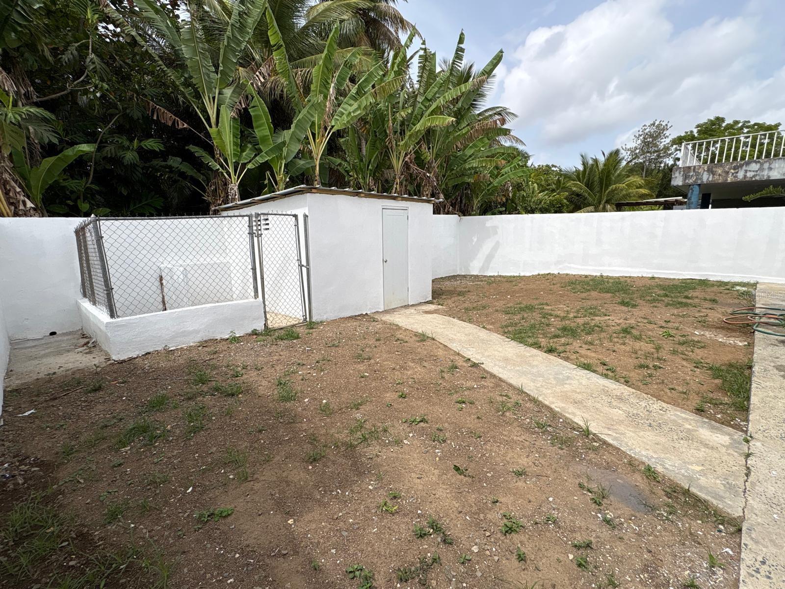 JARDINES DE COUNTRY CLUB - Residential