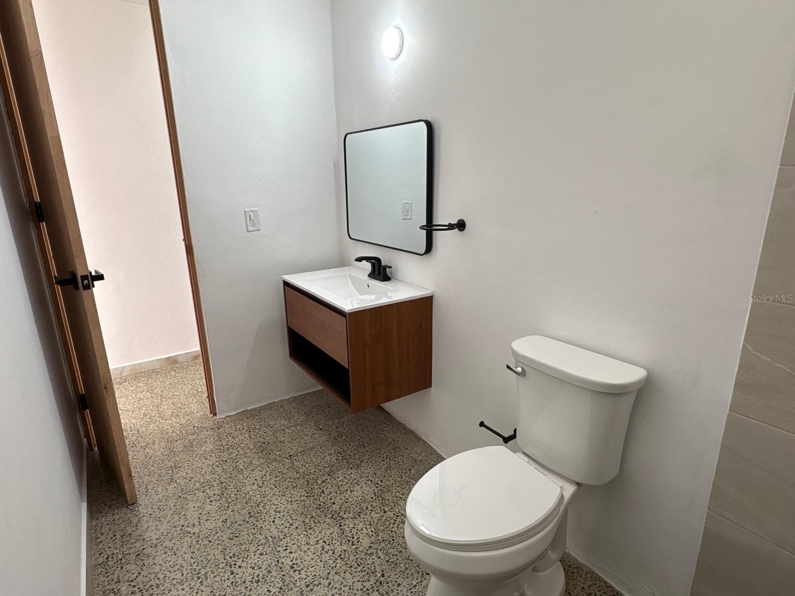 JARDINES DE COUNTRY CLUB - Residential