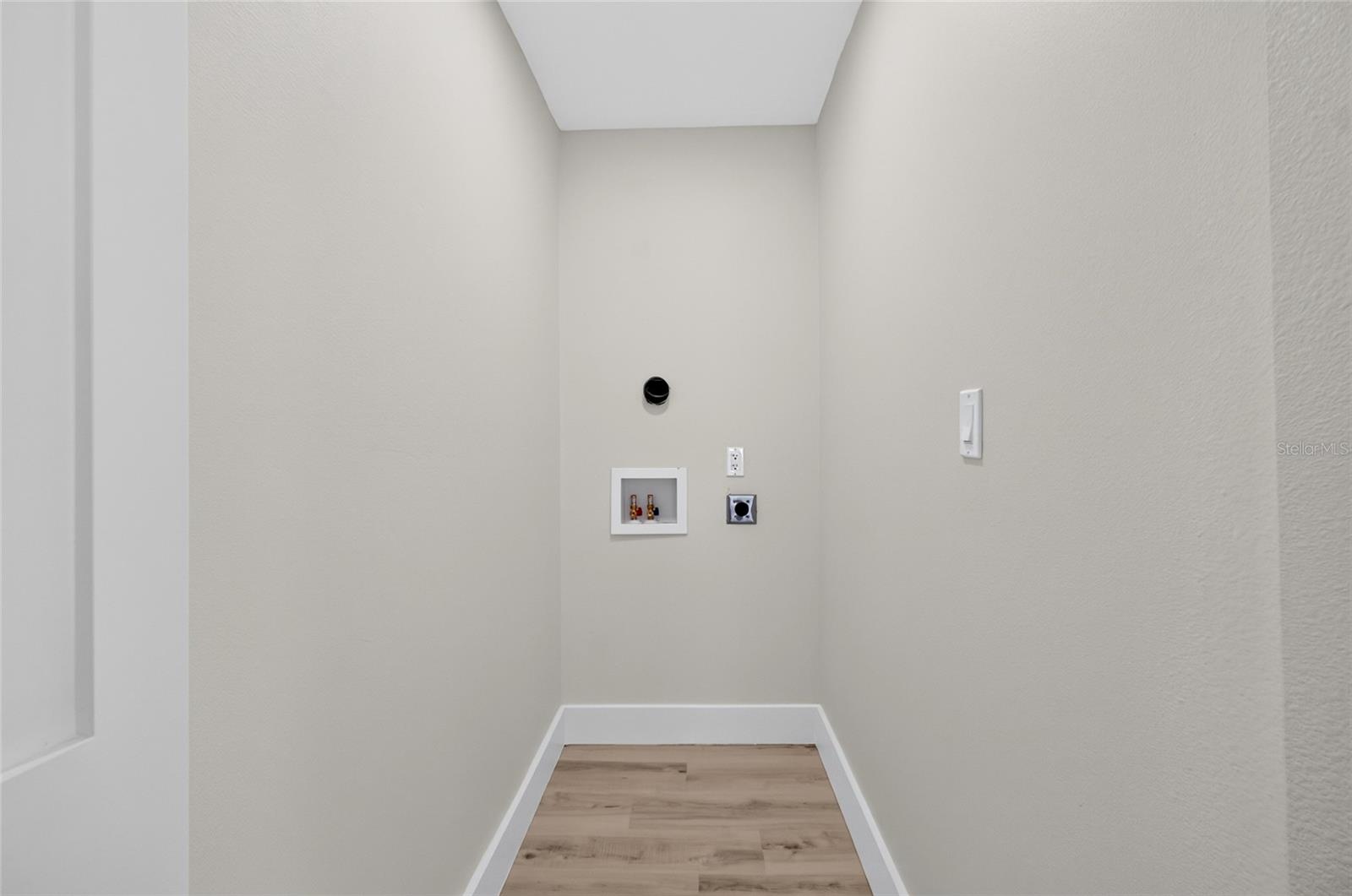 J H LIVINGSTONS SUB - Residential