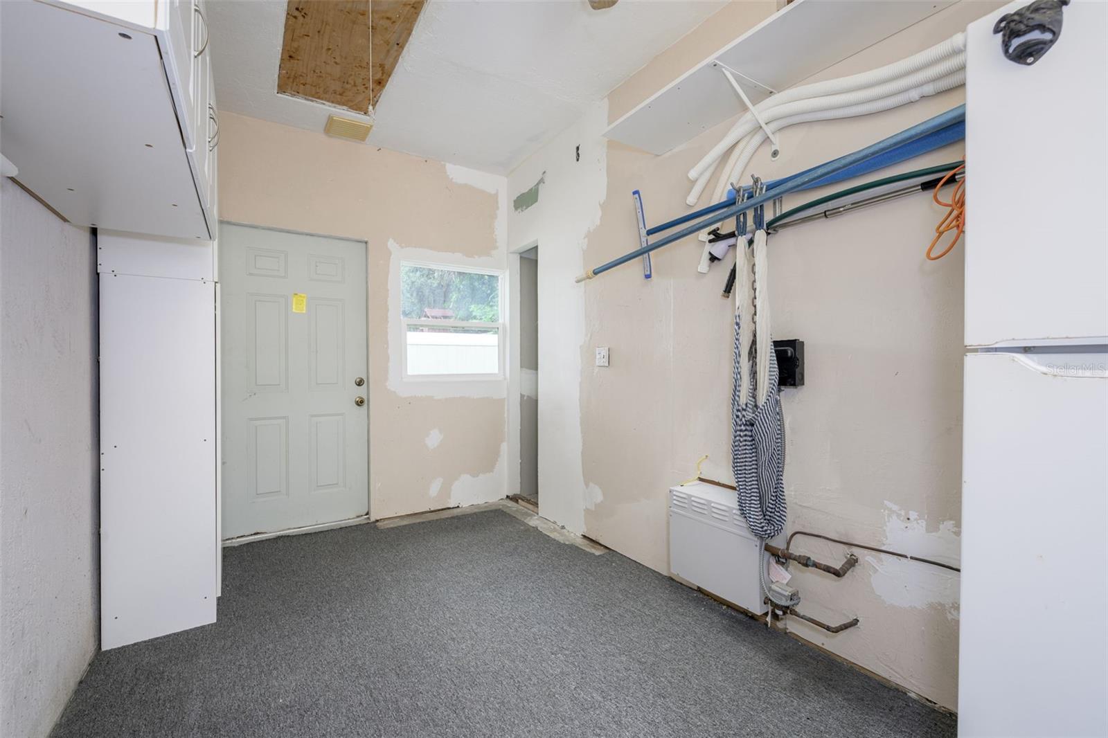 BRYAN CAVE ESTATES - Residential