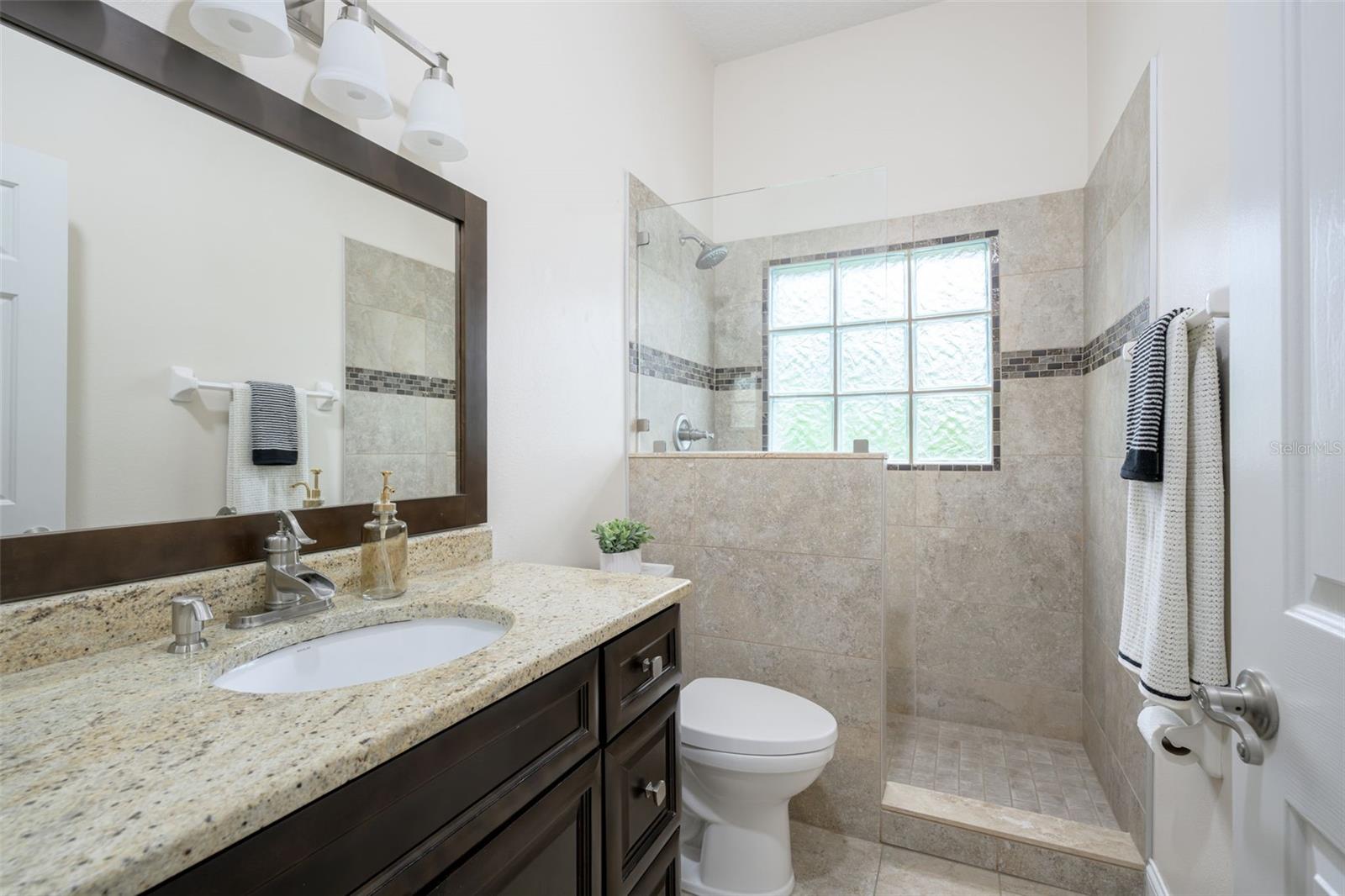 BRYAN CAVE ESTATES - Residential