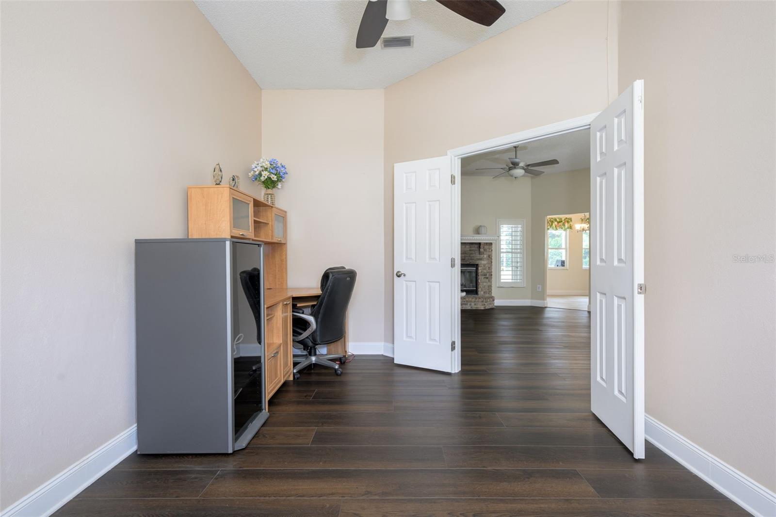 BRYAN CAVE ESTATES - Residential