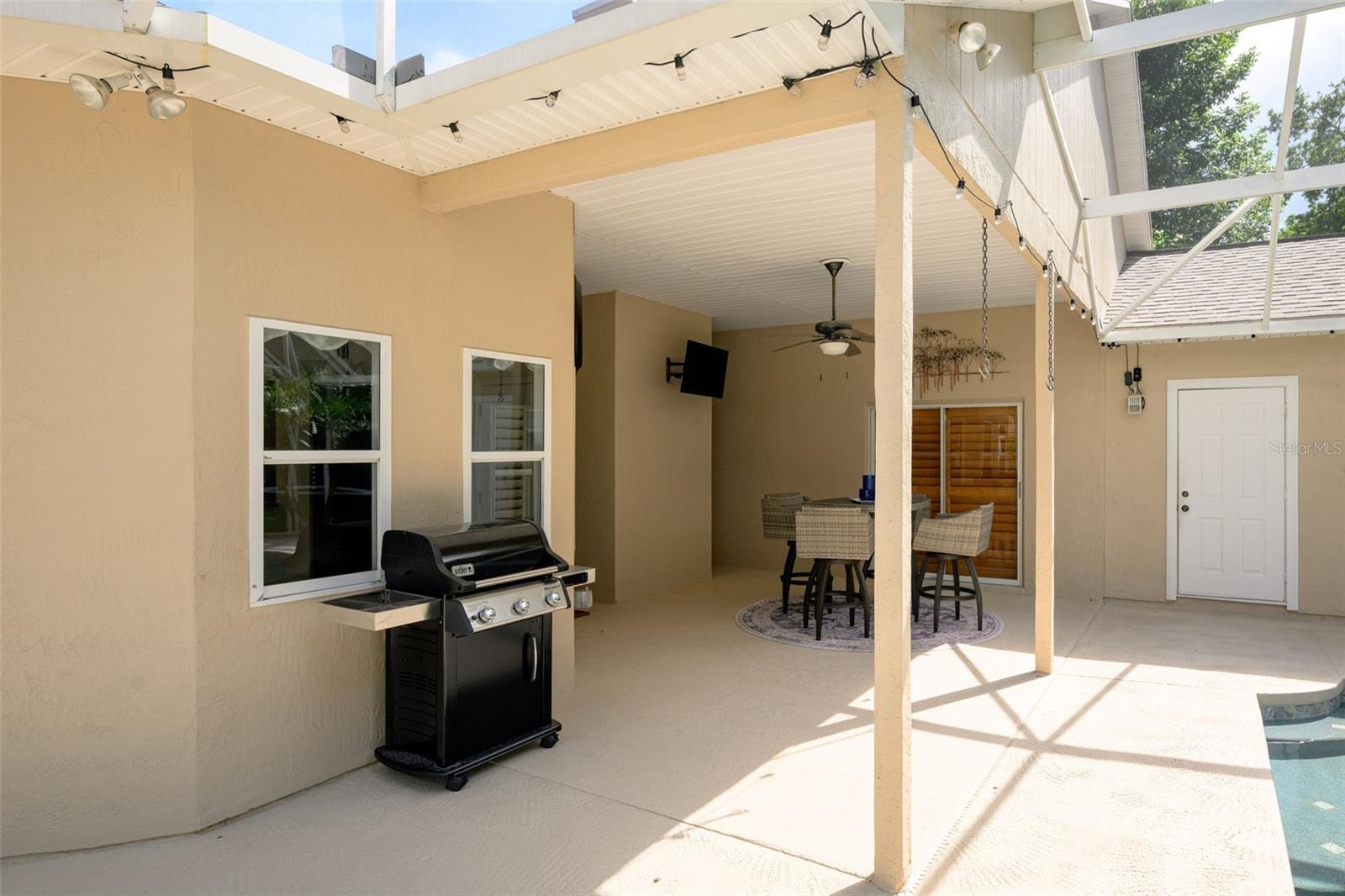 BRYAN CAVE ESTATES - Residential