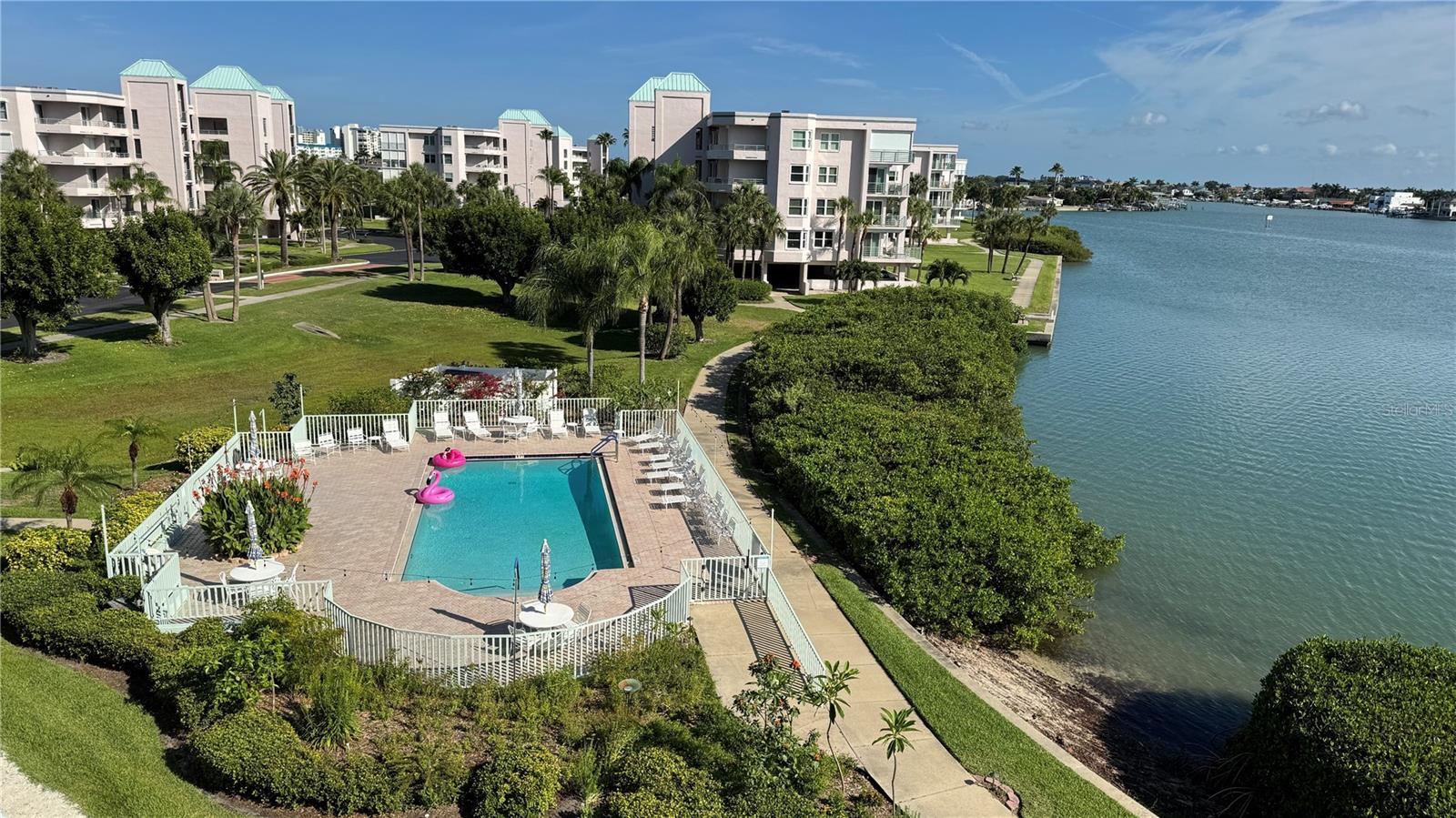 HARBOURSIDE CONDO - Residential