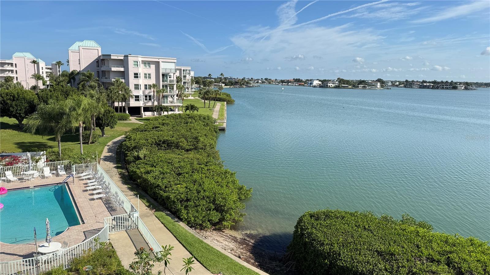 HARBOURSIDE CONDO - Residential