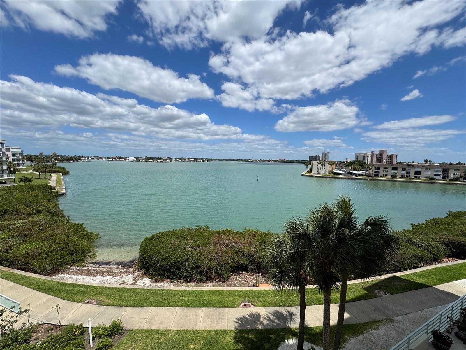 HARBOURSIDE CONDO - Residential