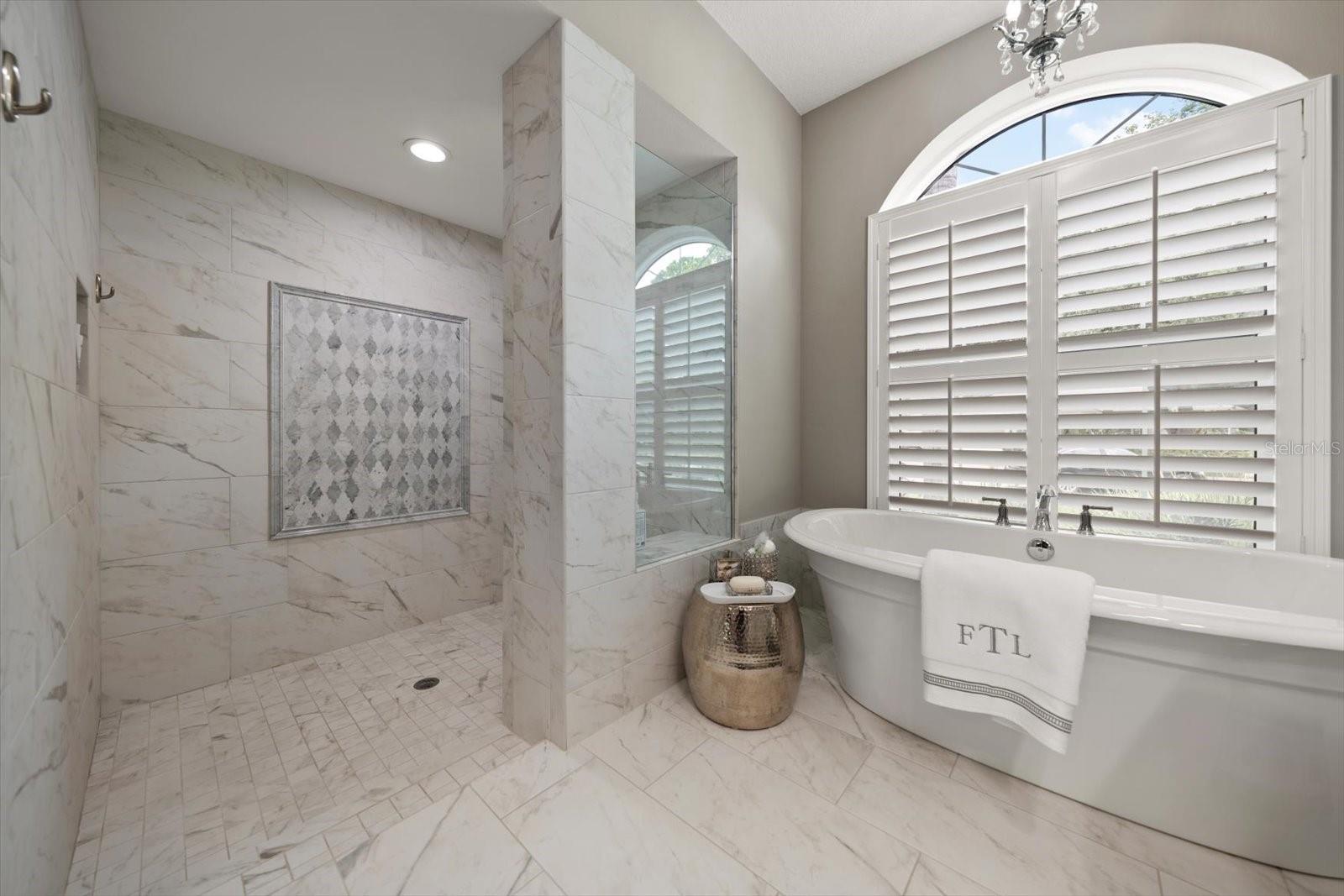 CARLYLE - Residential