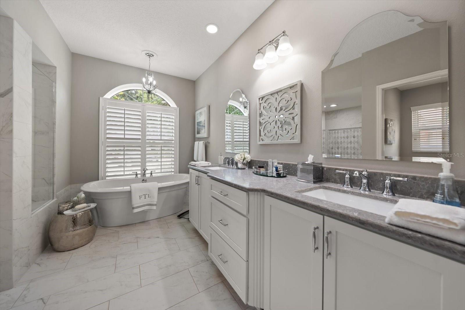 CARLYLE - Residential