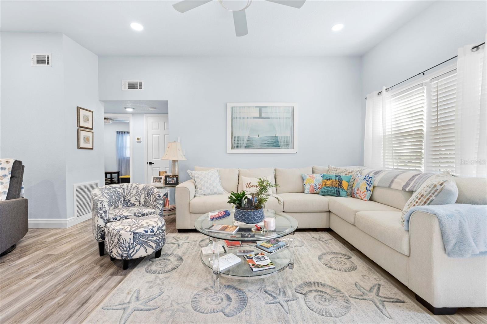 GULF COAST RET UNT 1 - Residential
