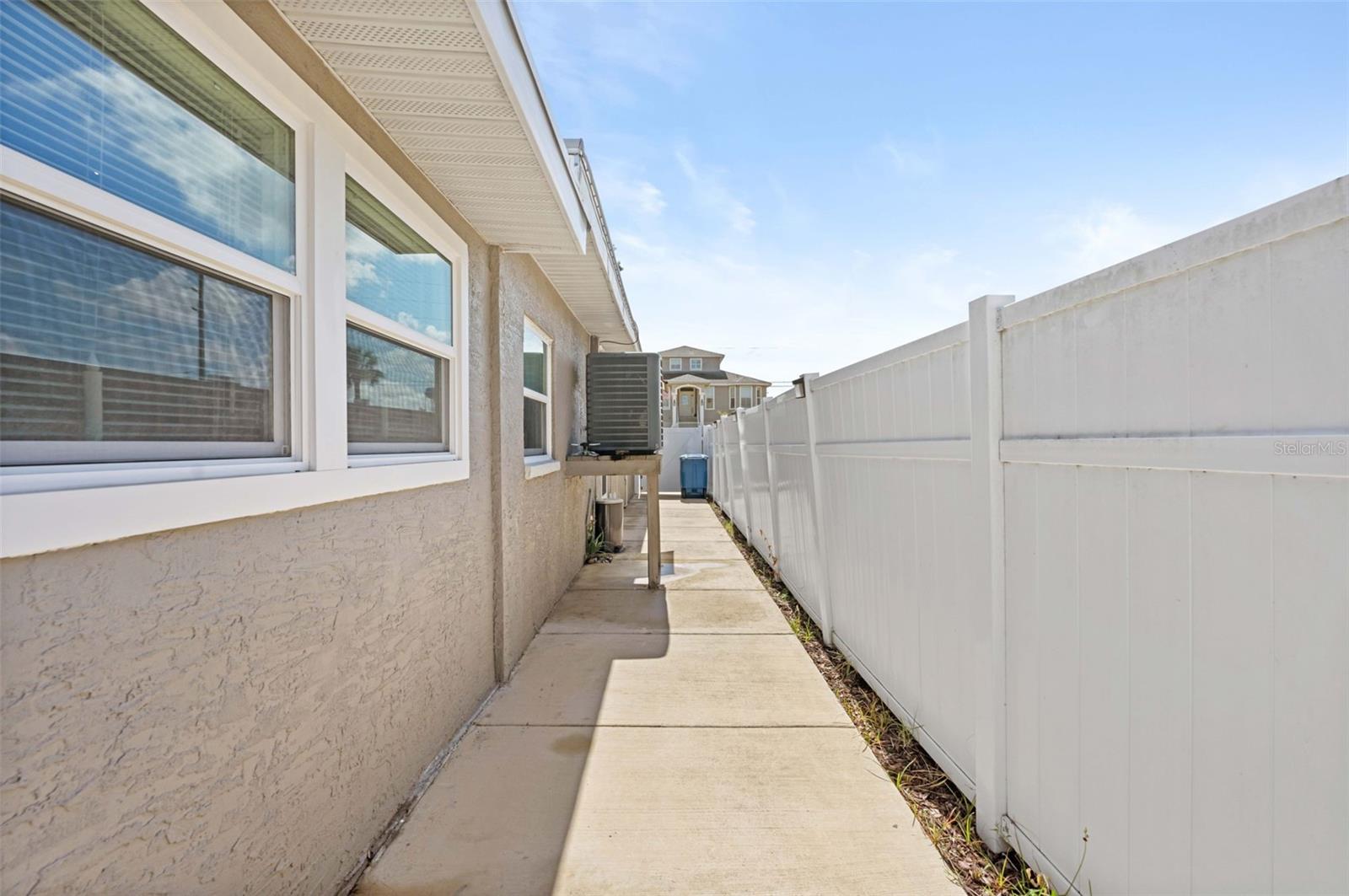 GULF COAST RET UNT 1 - Residential