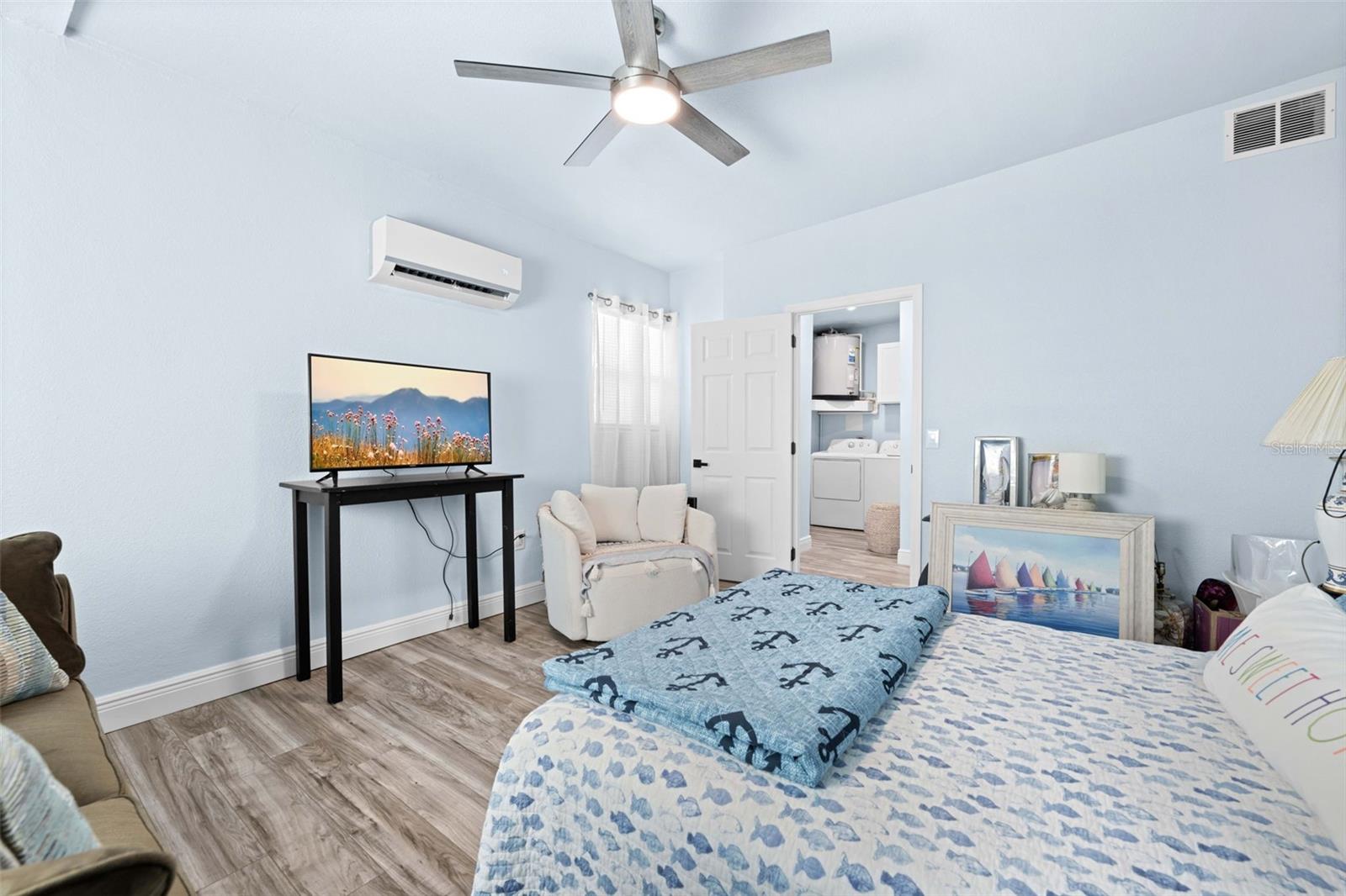 GULF COAST RET UNT 1 - Residential