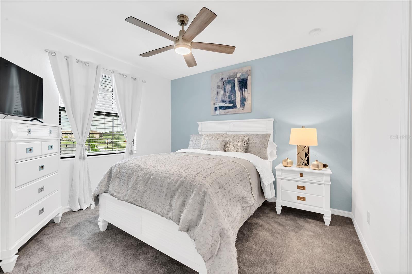 LAKEWOOD NATIONAL - Residential Lease