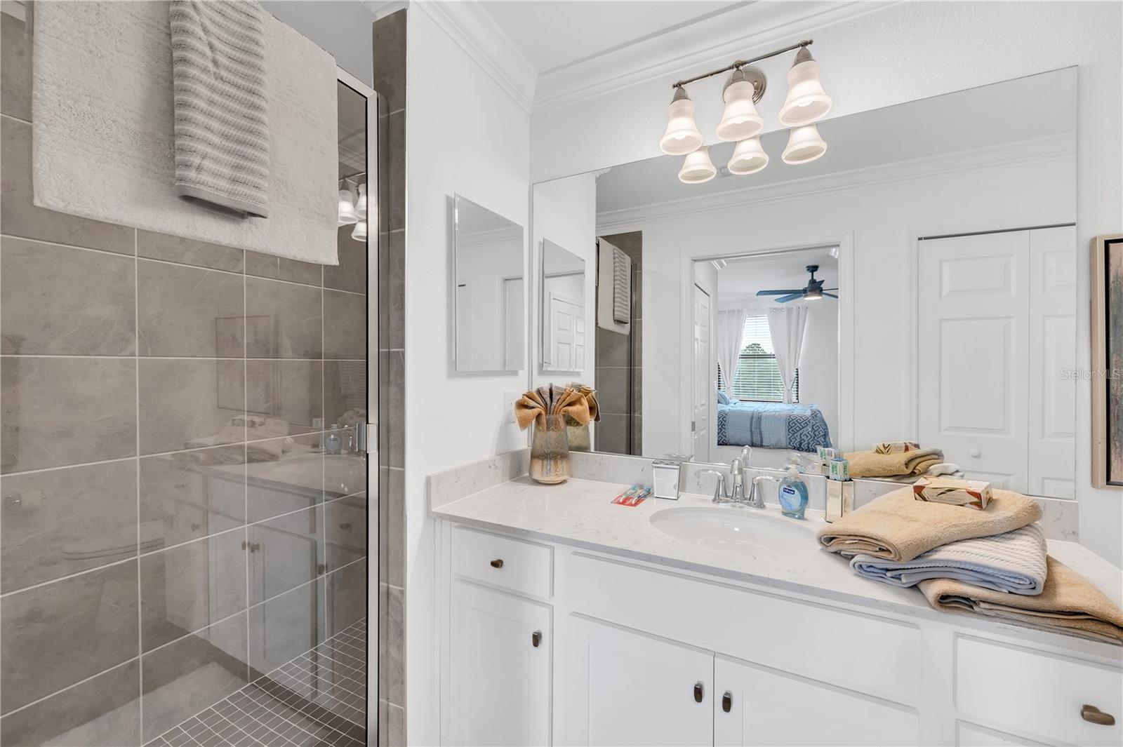 LAKEWOOD NATIONAL - Residential Lease