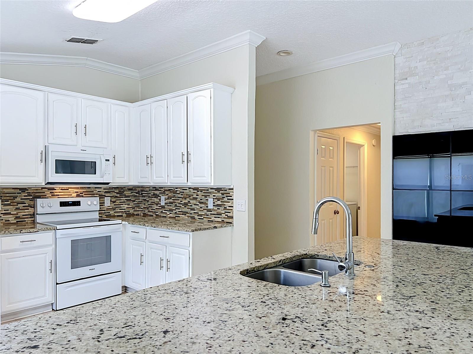 STONEBRIDGE LAKES - Residential
