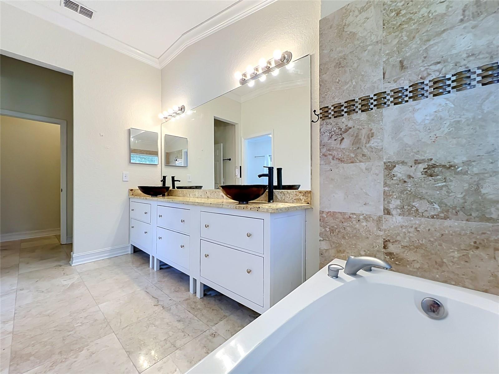 STONEBRIDGE LAKES - Residential