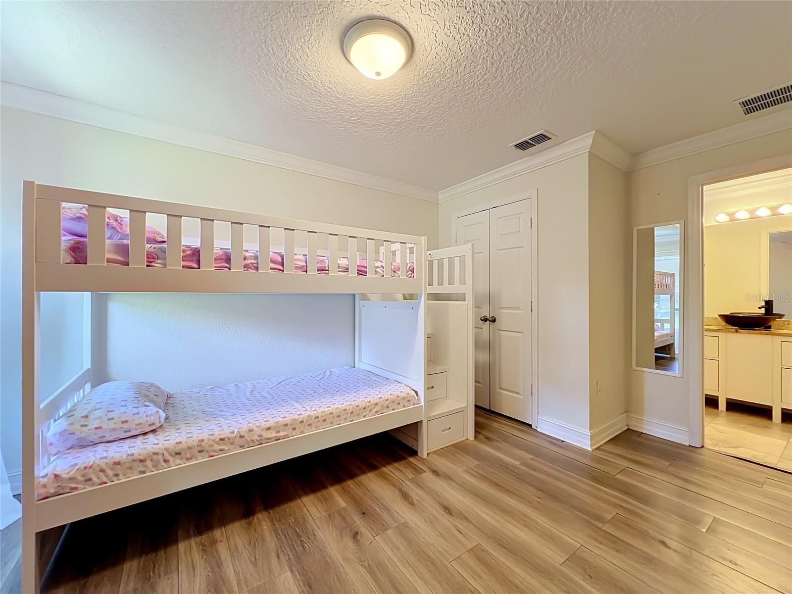 STONEBRIDGE LAKES - Residential