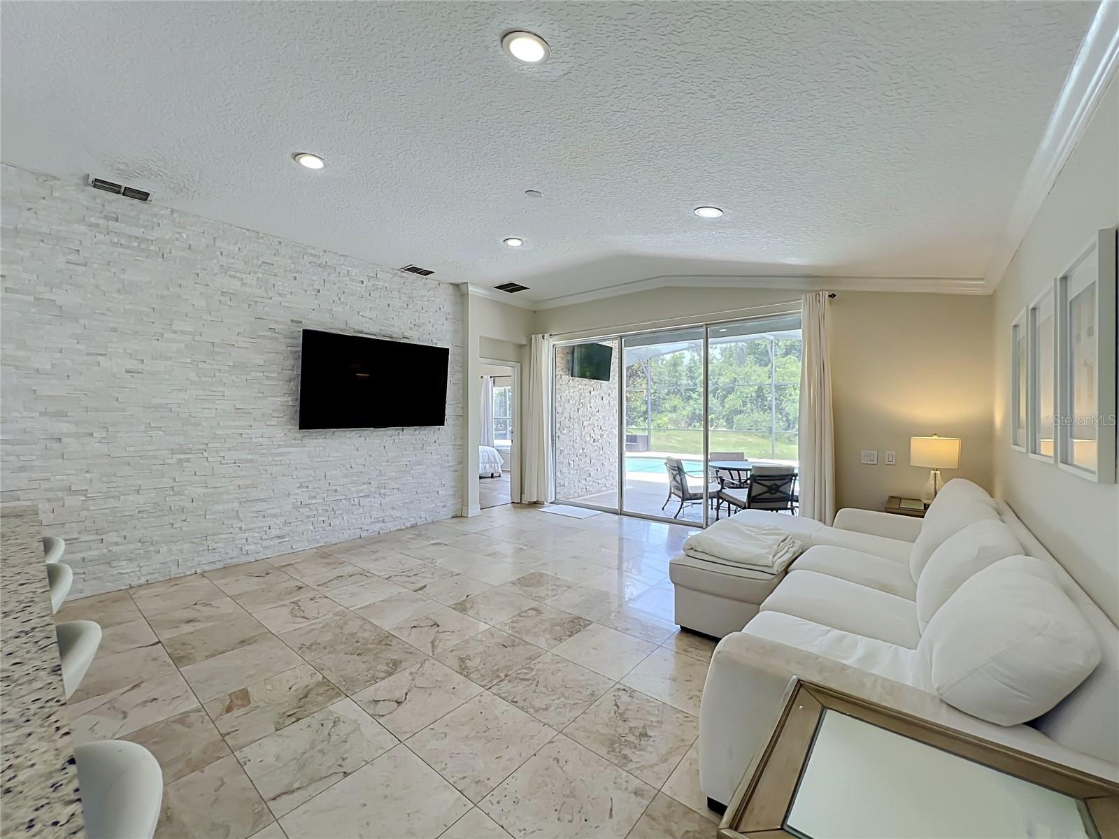 STONEBRIDGE LAKES - Residential