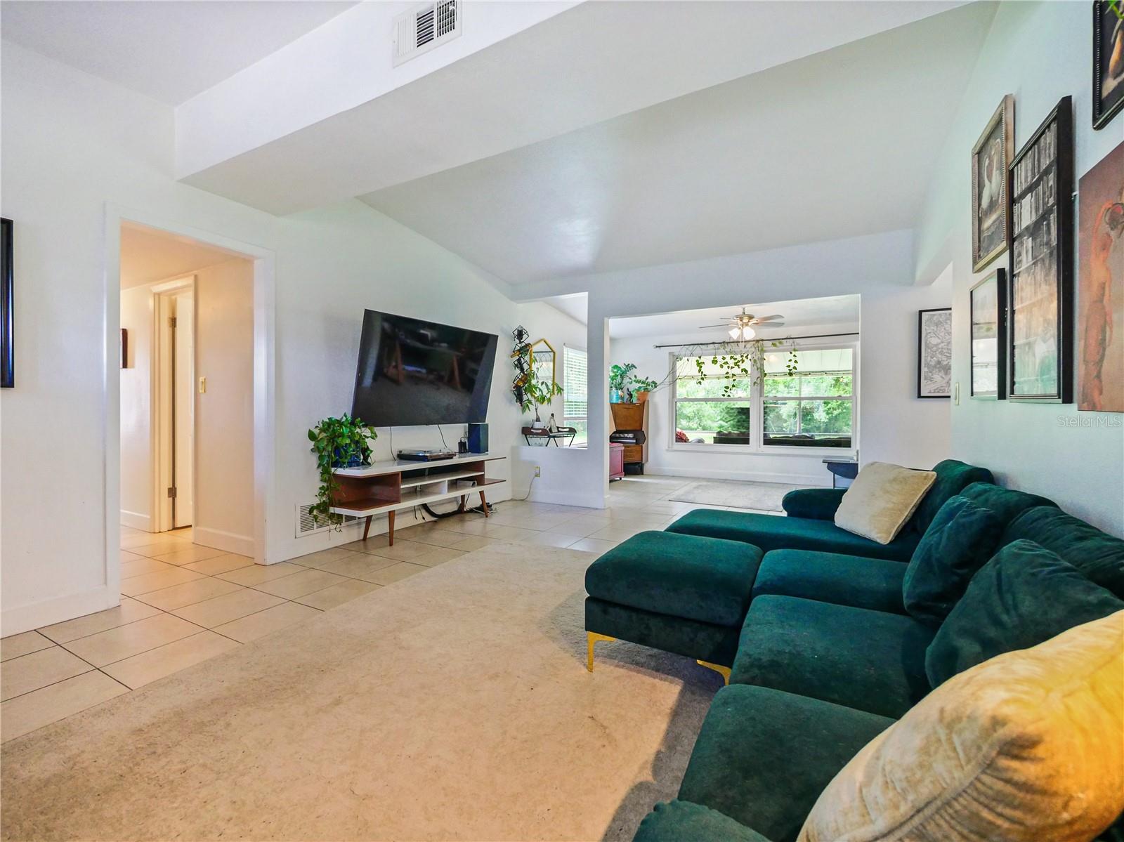 ALBERT LEE RIDGE ADD 04 - Residential