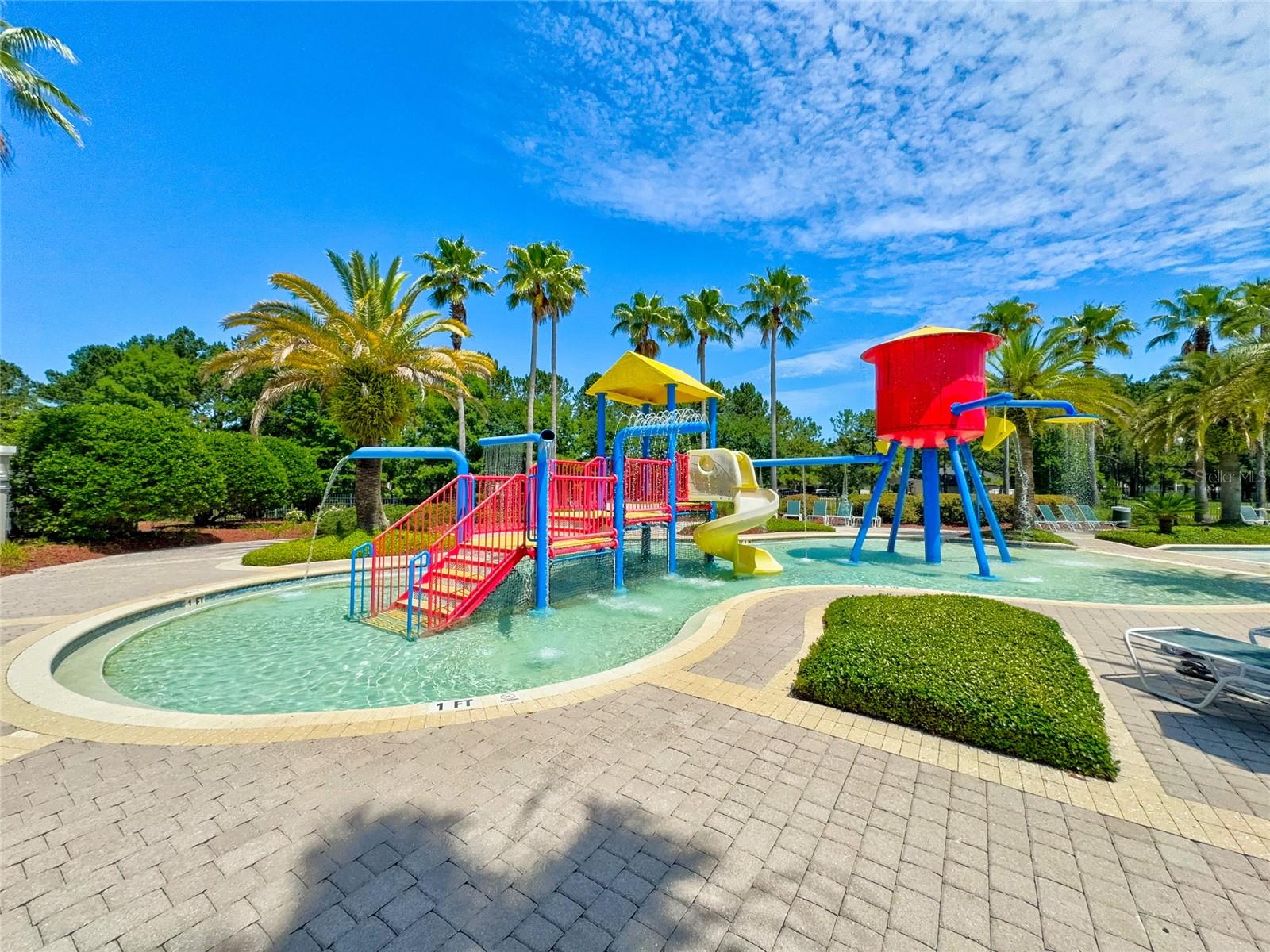 PLANTATION OAKS TOWNHOMES - Residential