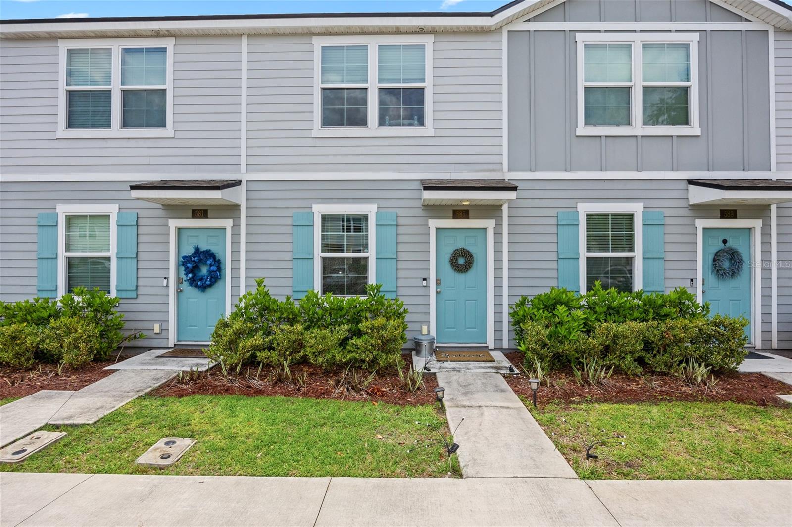 PLANTATION OAKS TOWNHOMES - Residential