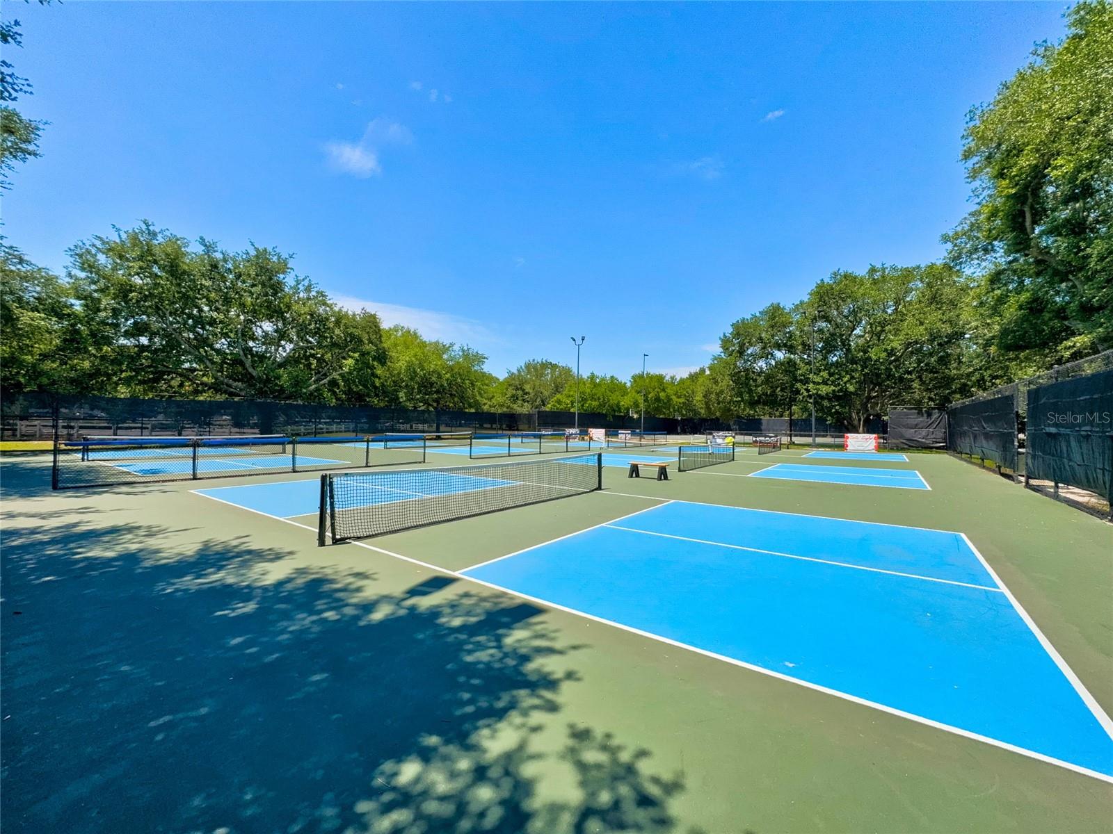 PLANTATION OAKS TOWNHOMES - Residential