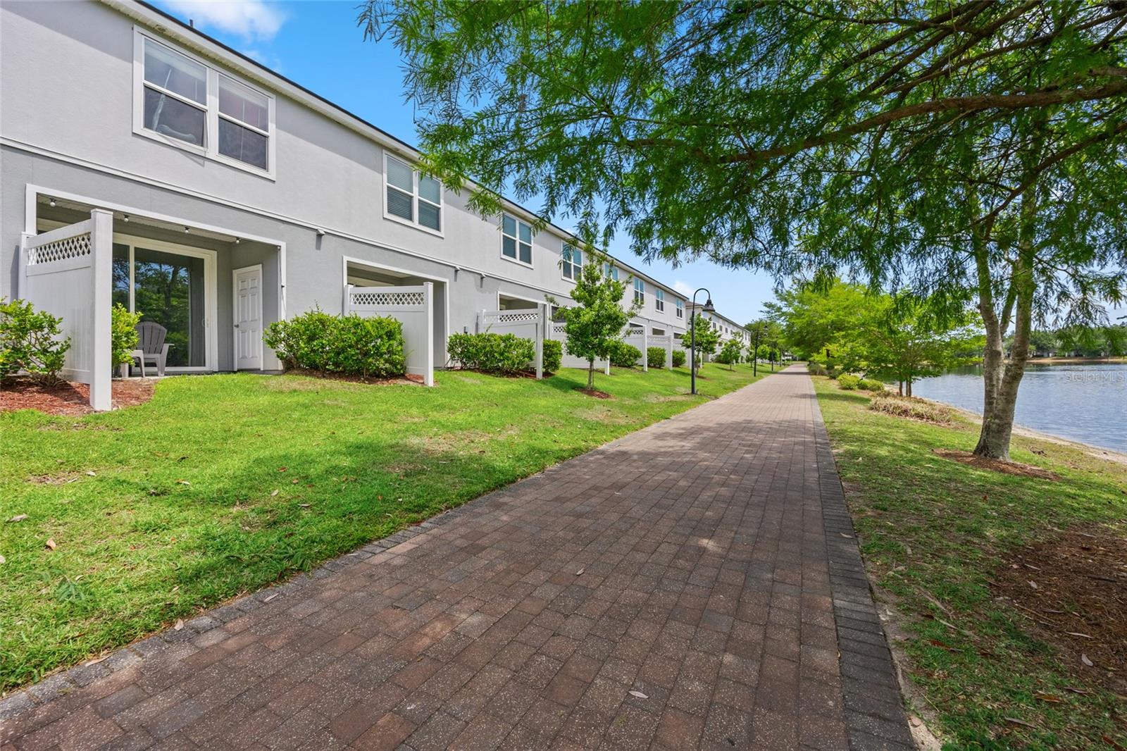 PLANTATION OAKS TOWNHOMES - Residential