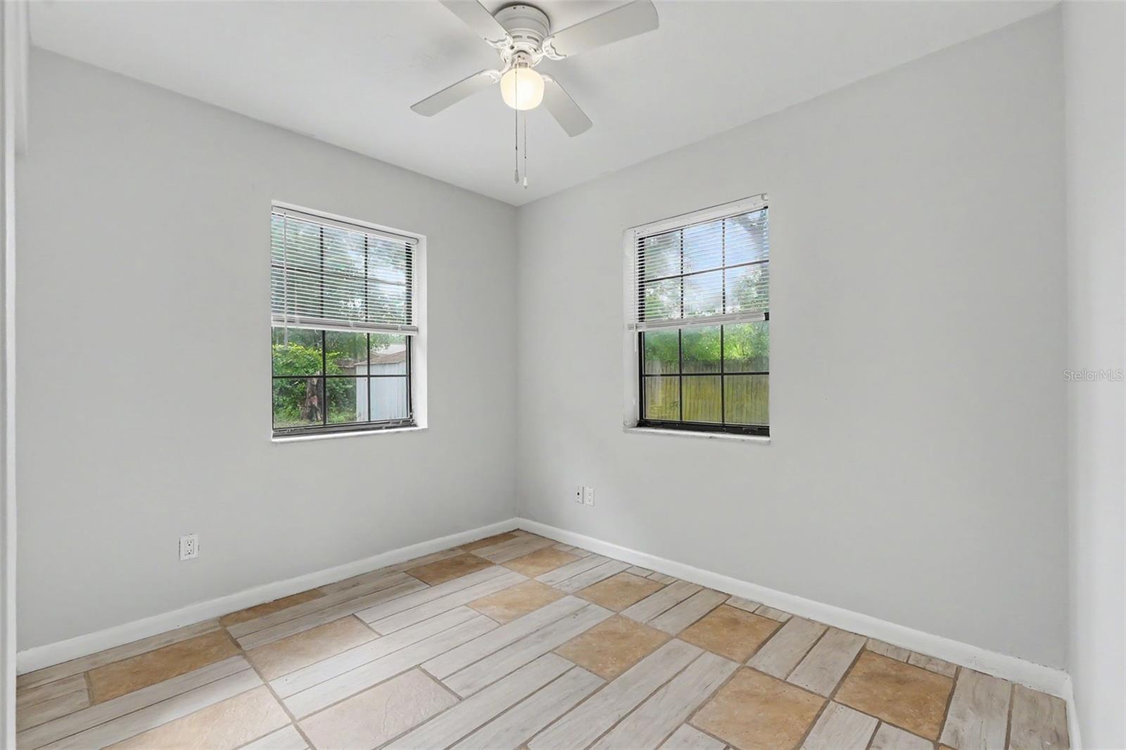 CITRUS SPGS UNIT 02 - Residential