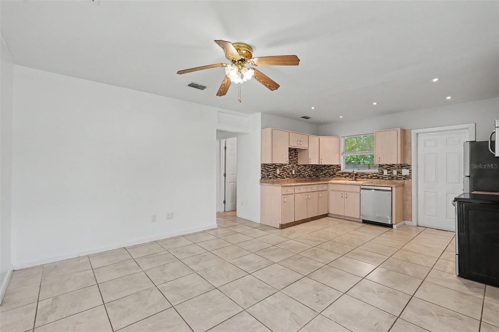 CITRUS SPGS UNIT 02 - Residential