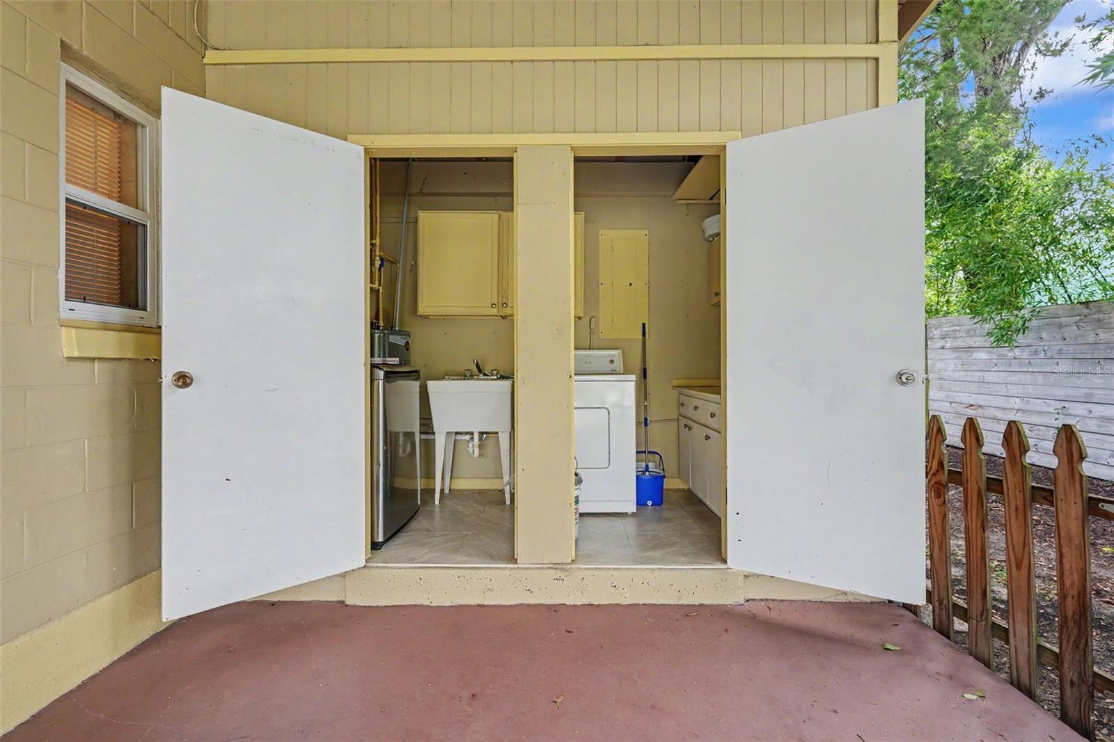 CITRUS SPGS UNIT 02 - Residential