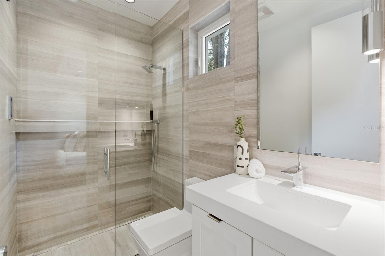 ALEXANDER PLACE - Residential