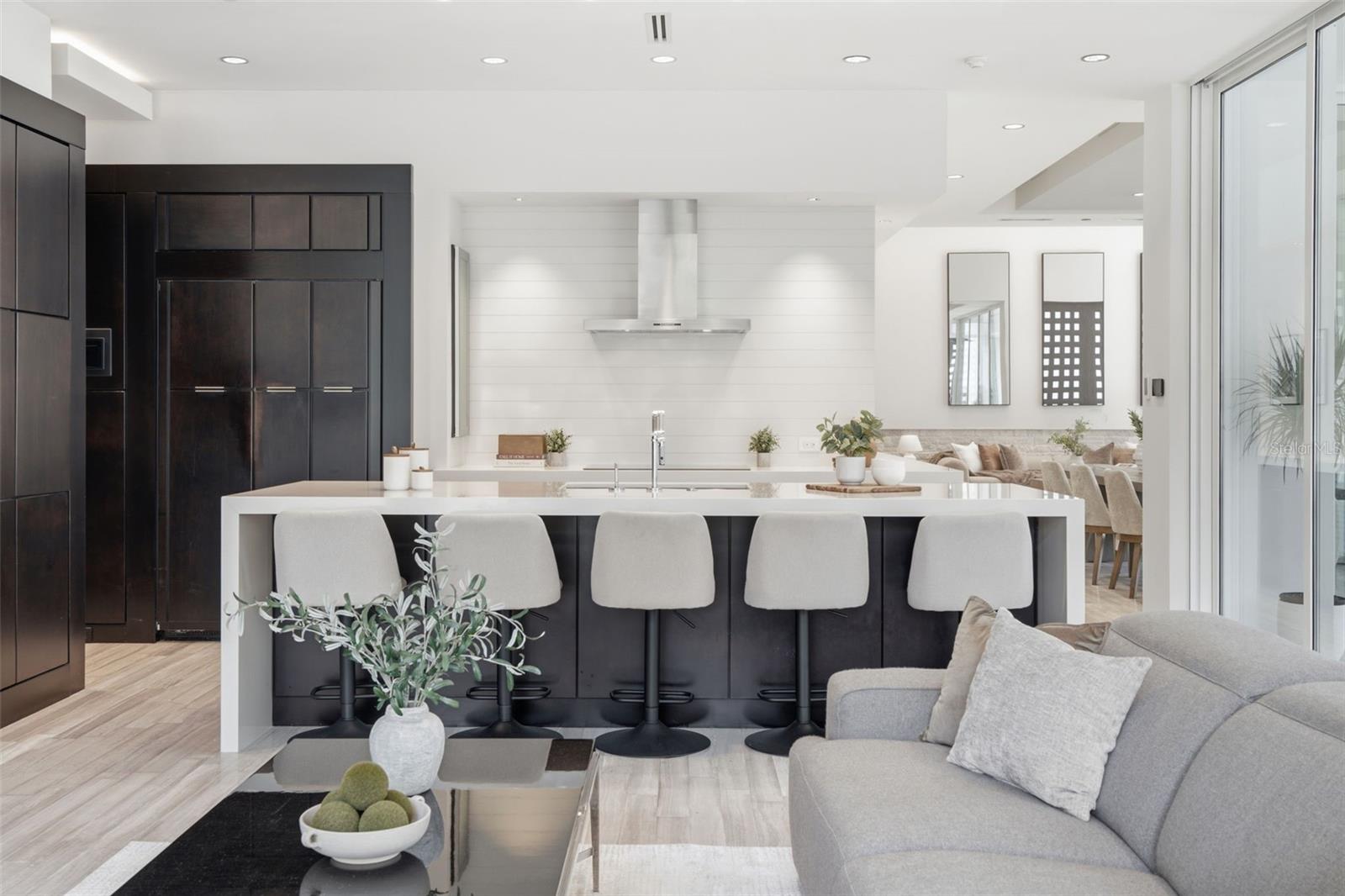 ALEXANDER PLACE - Residential