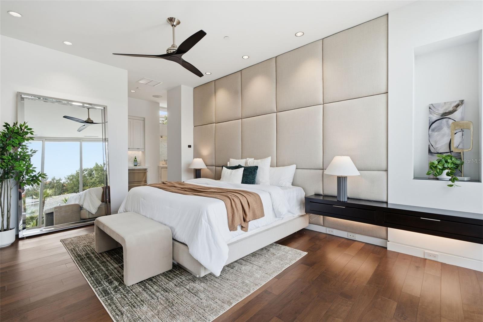 ALEXANDER PLACE - Residential