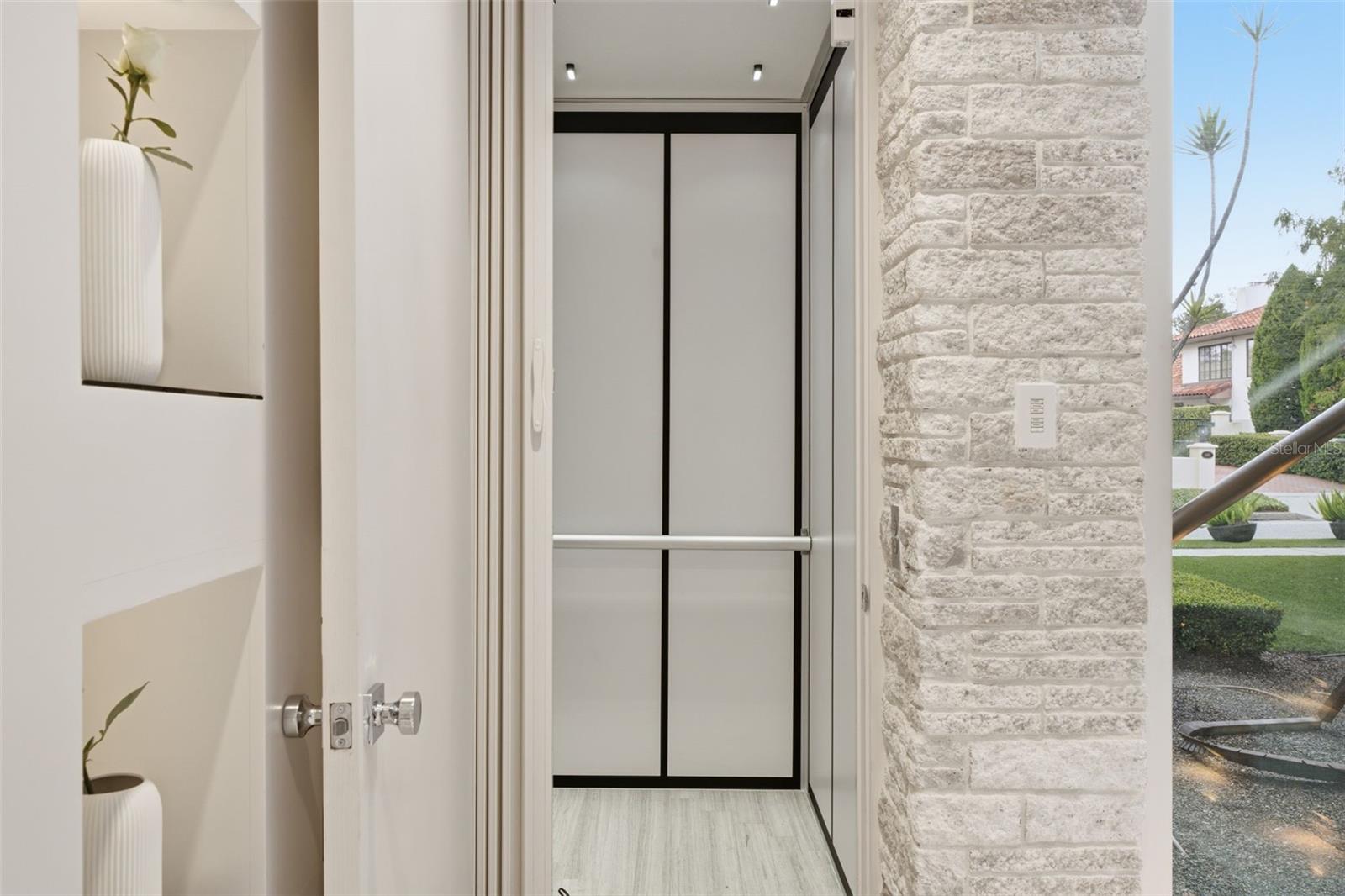 ALEXANDER PLACE - Residential