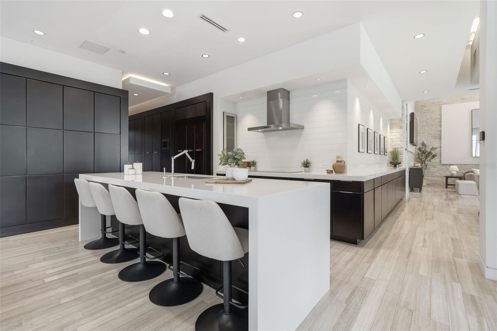 ALEXANDER PLACE - Residential