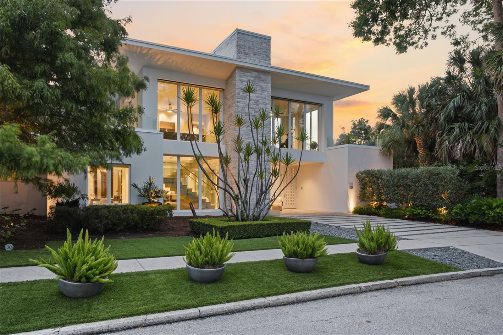 ALEXANDER PLACE - Residential