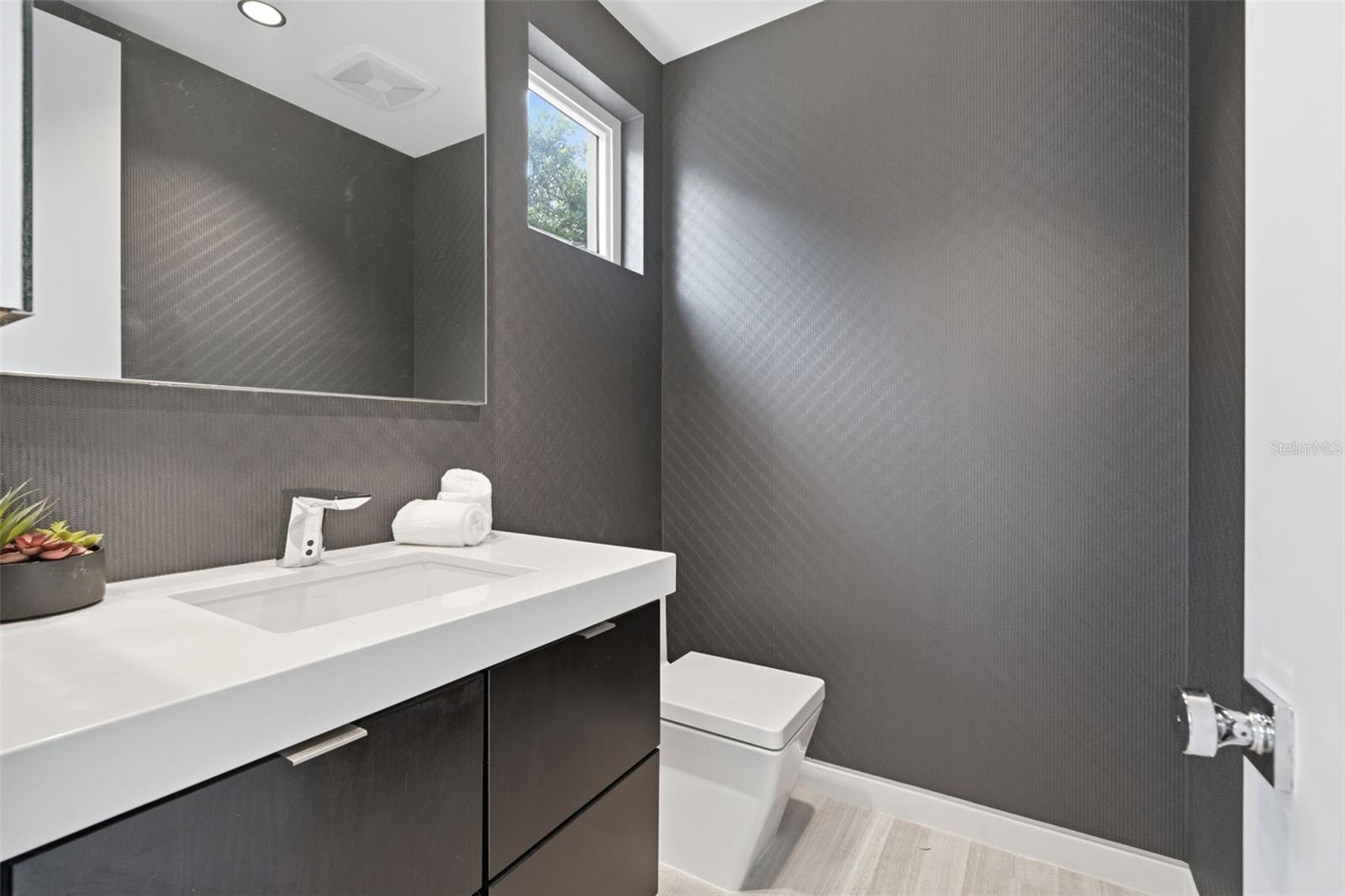 ALEXANDER PLACE - Residential
