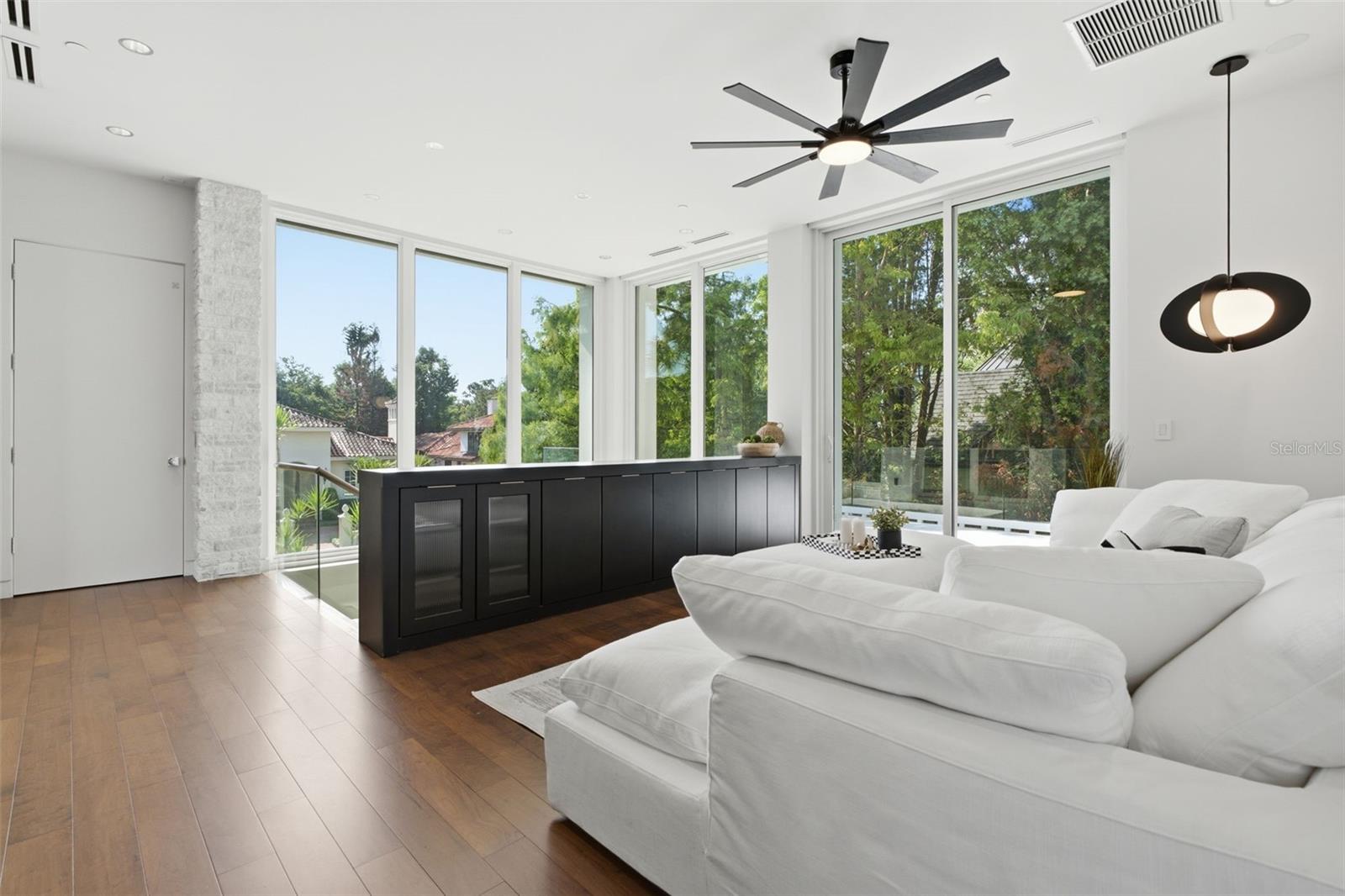 ALEXANDER PLACE - Residential