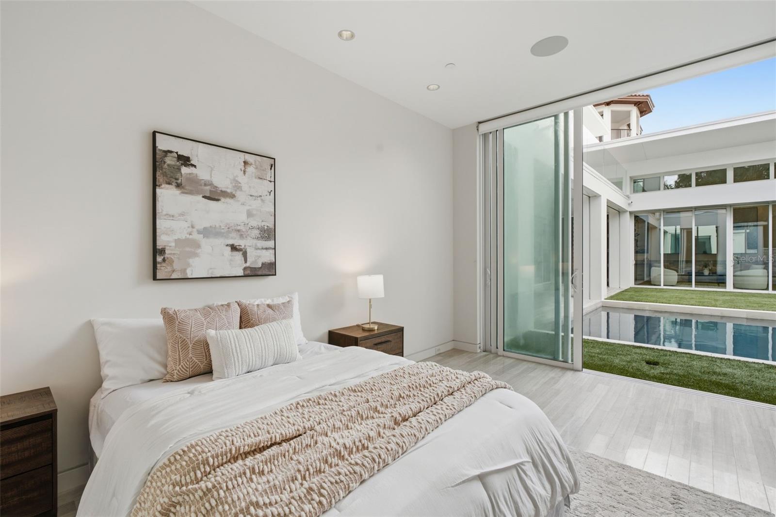 ALEXANDER PLACE - Residential