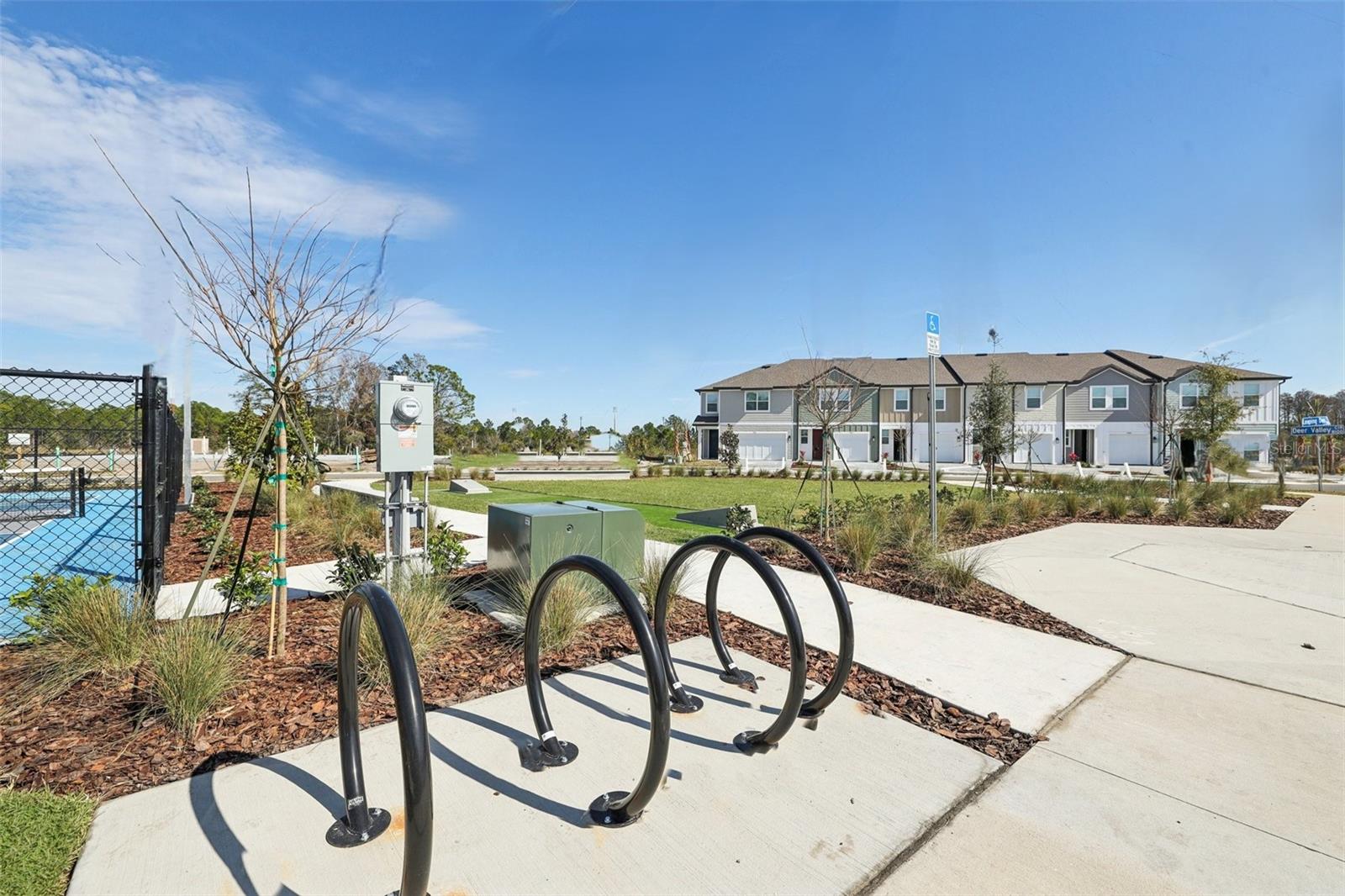 MONTAGUE TOWNHOMES - Residential