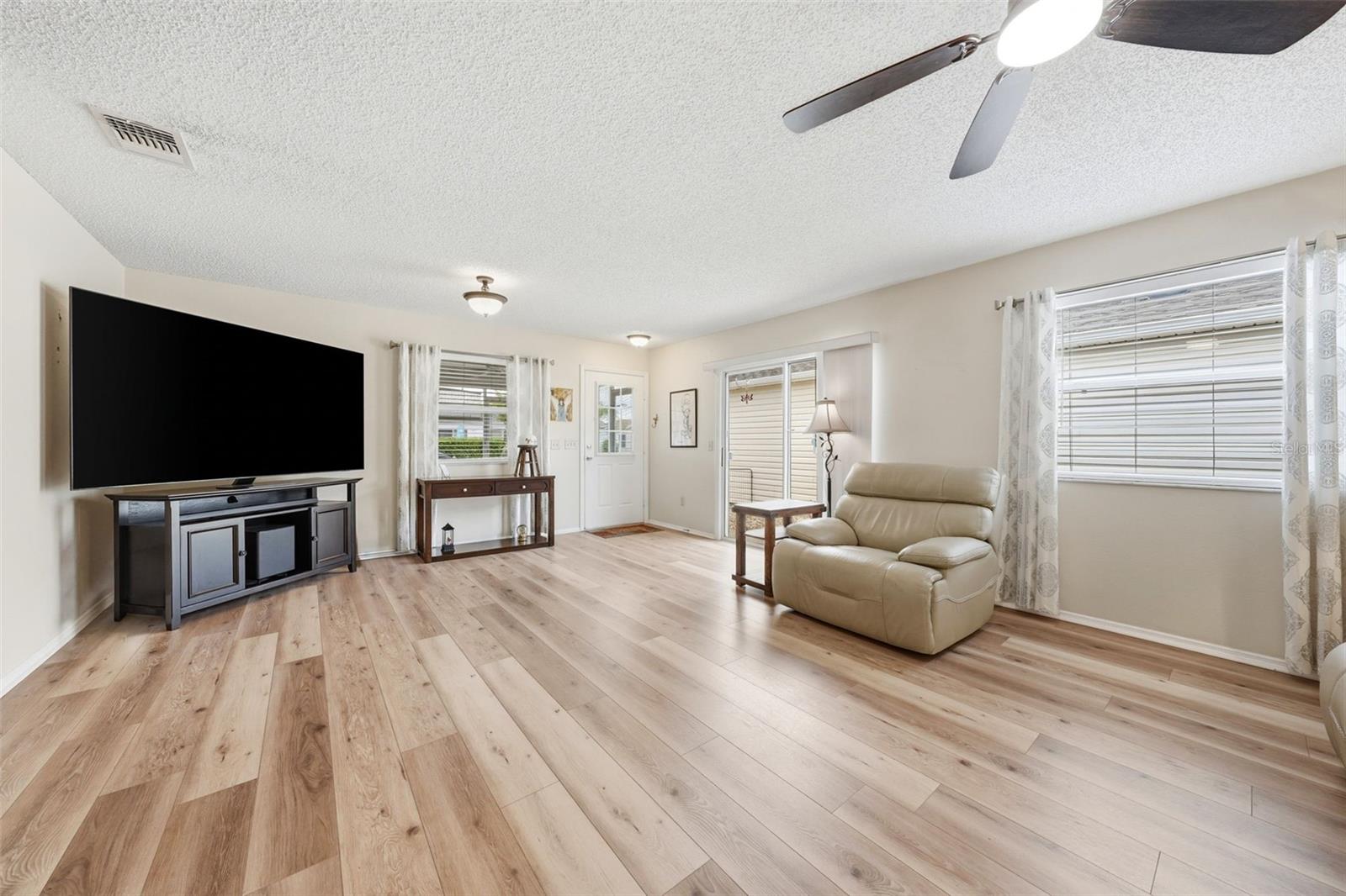VILLAGES OF SUMTER OAK BEND VILLAS - Residential