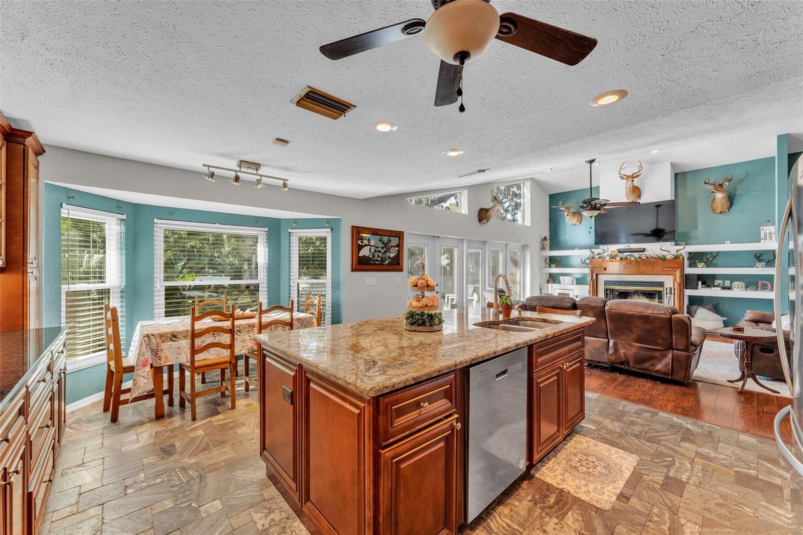 WATERWOOD - Residential