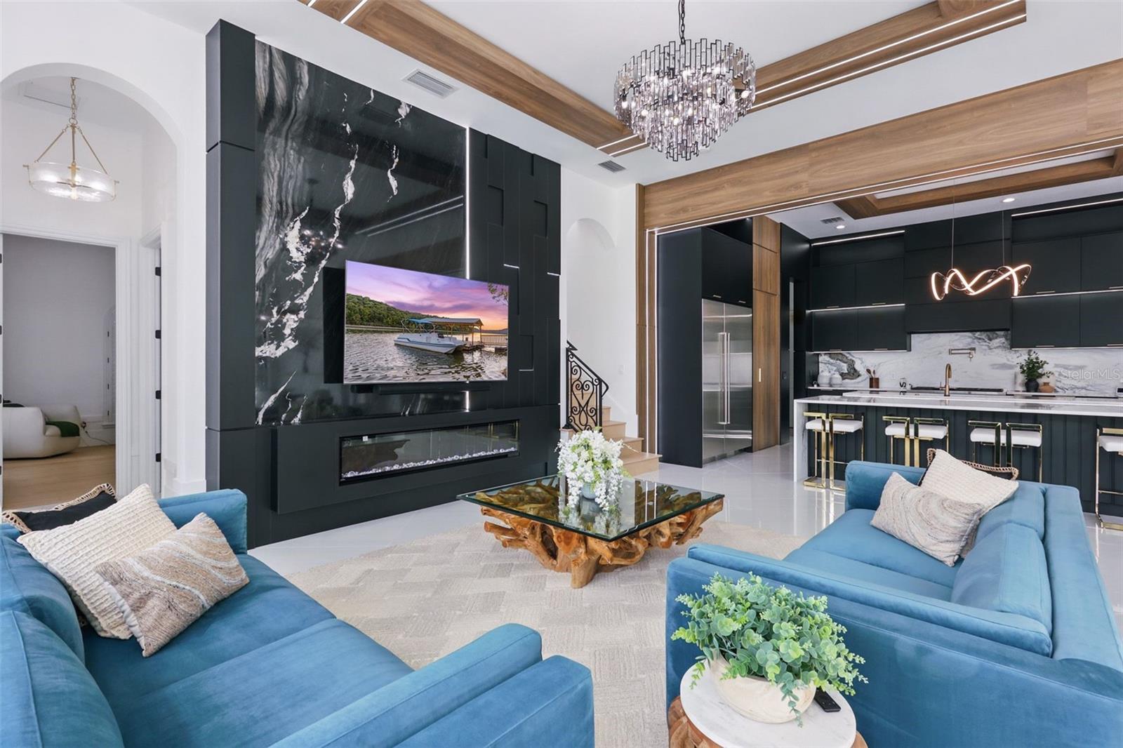 KEENES POINTE - Residential
