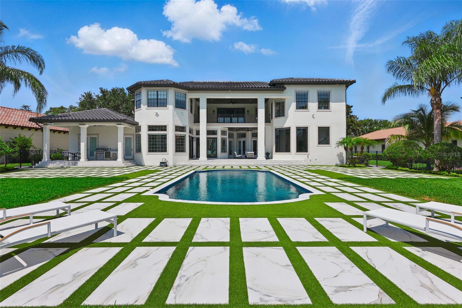 KEENES POINTE - Residential